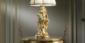 Classic style lamp