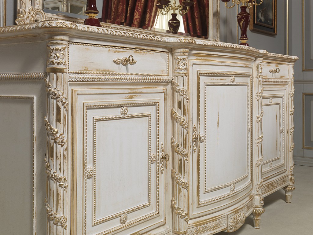 Classical sideboards: the luxury of carvings