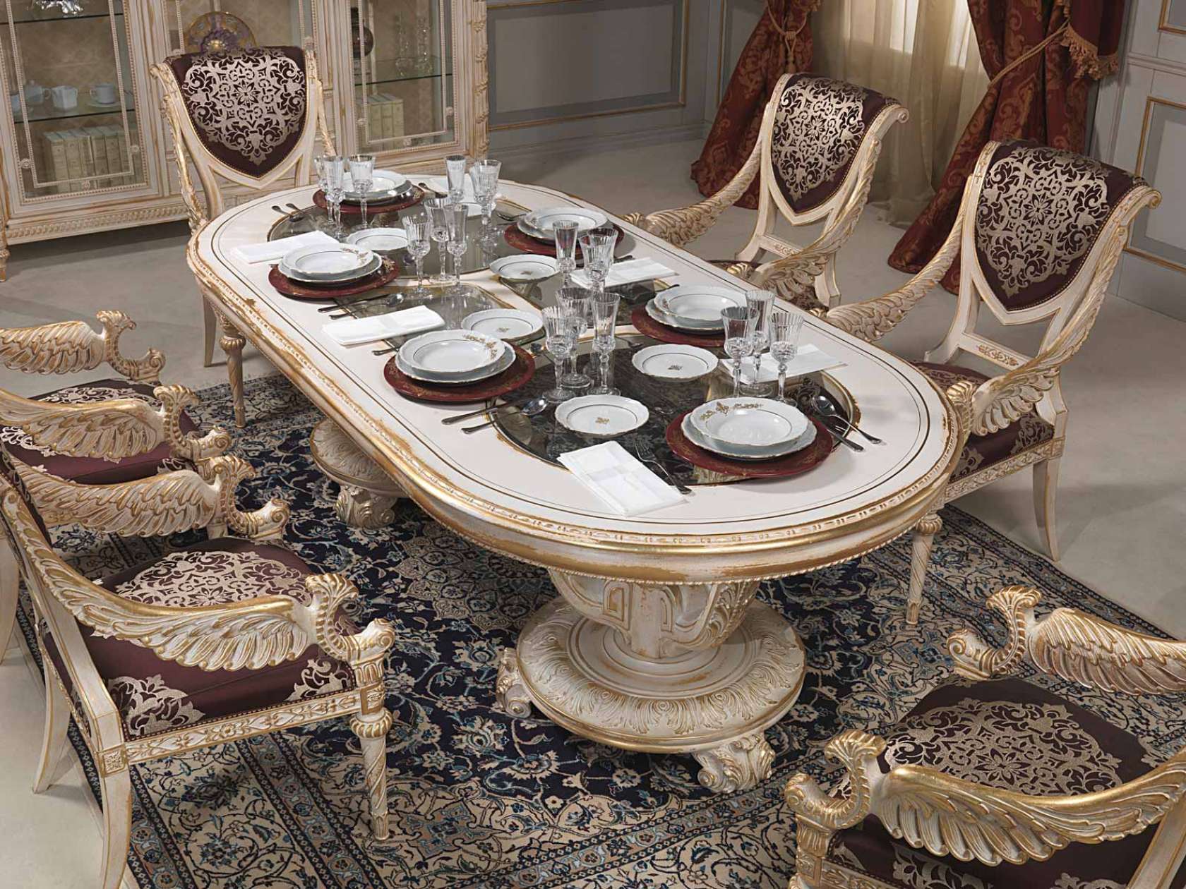 Dining table in Louis XVI style | Vimercati Classic Furniture