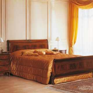 Classic bedroom 800 francese, walnut bed and night table