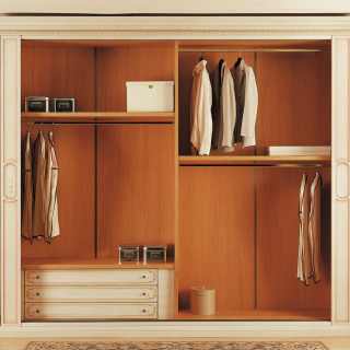 Classic wardrobe Canova: inner equipment with lacquered and decorated drawers unit