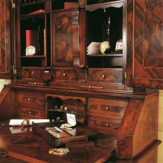 700 lombardo collection: luxury walnut trumeau classic style, detail of the writing desk