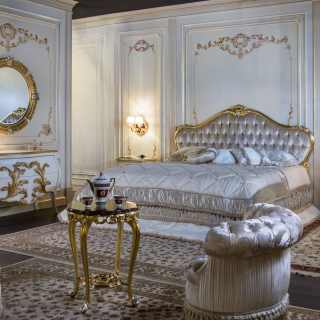 Classic room with double bed