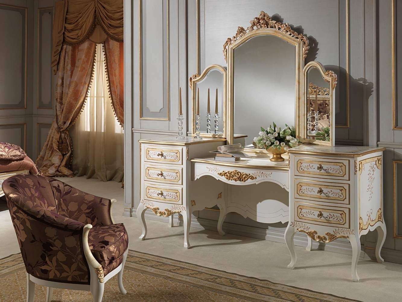 Classic Louvre bedroom, dressing table with mirror