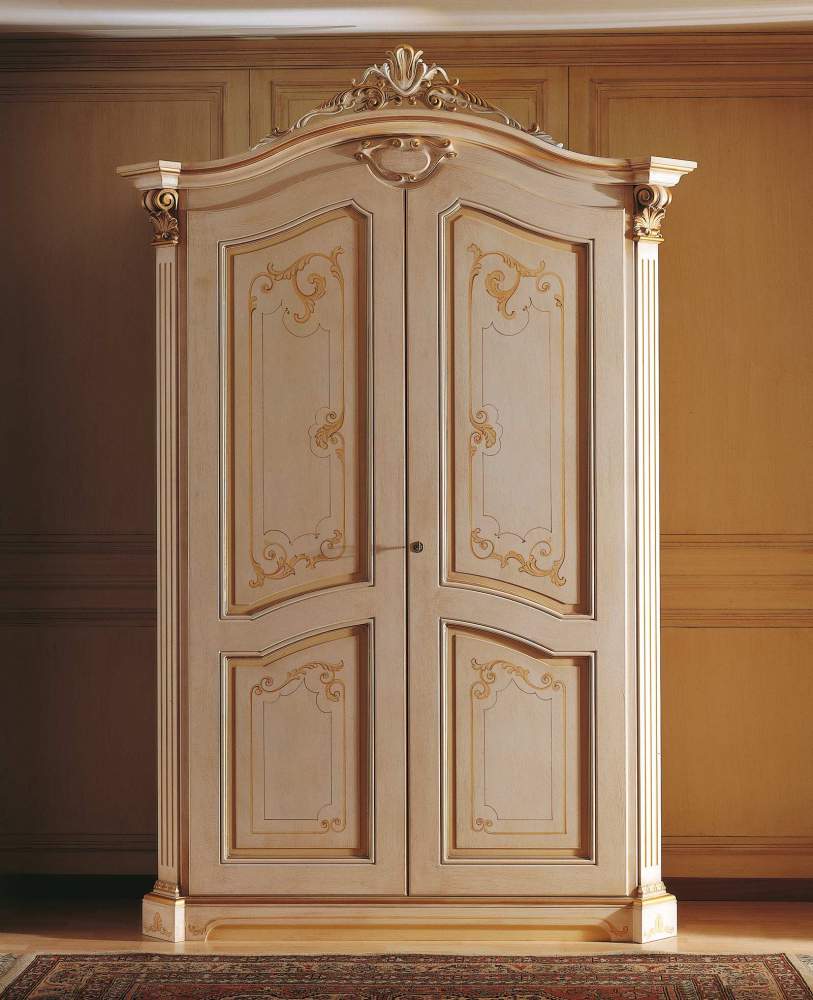 Classic wardrobe with frame top of the 18th century