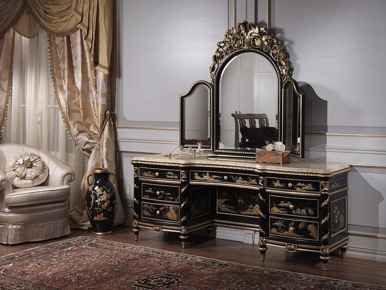 Lacquered luxury dressing table Chinoiserie
